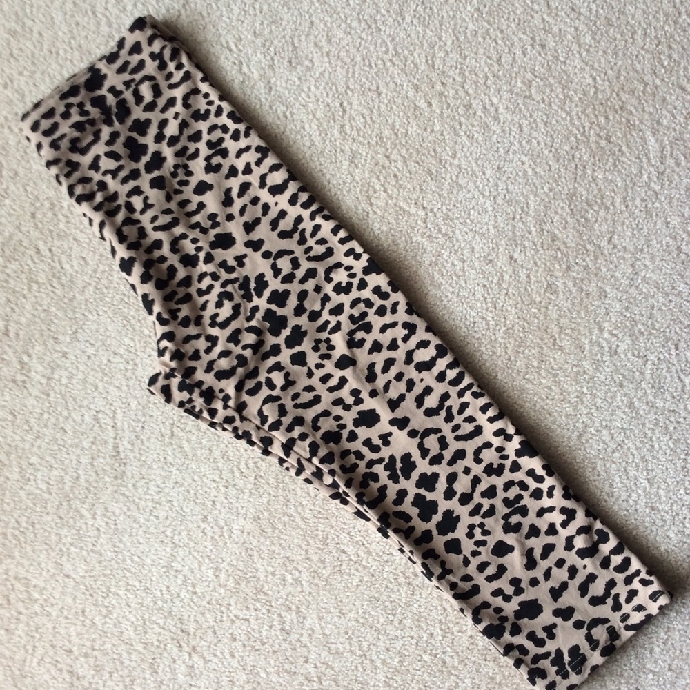 Leopard print capris